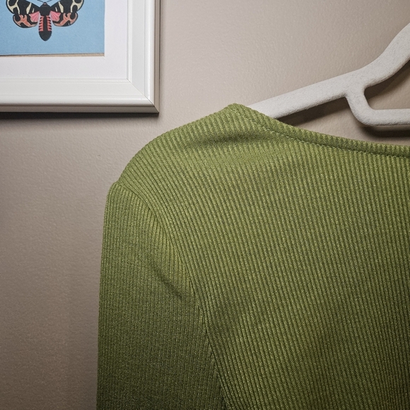 Backless Green Princess Polly Long Sleeve Crop Top - Picture 3 of 10